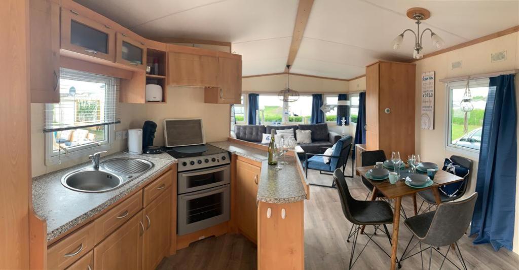 Chalet Seemowe Direkt Am Wattenmeer Aan De Waddenzee Nordsee 600 Meter Zum Badestrand, Angeln Apartment Westerland Exterior photo